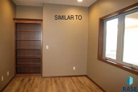 2600 S Kinderhook Ave, Sioux Falls, SD 57106 photo 13