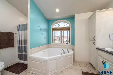 405 W 6th St, Tea, SD 57064 photo 19