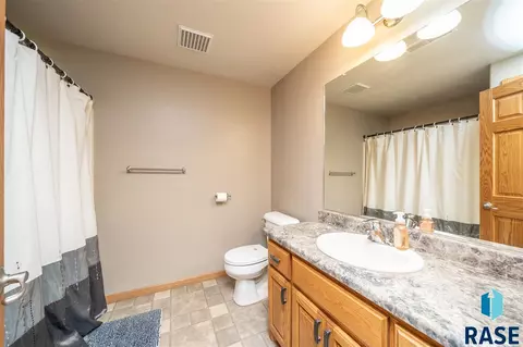 405 W 6th St, Tea, SD 57064 photo 24