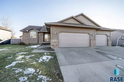 405 W 6th St, Tea, SD 57064 photo 4