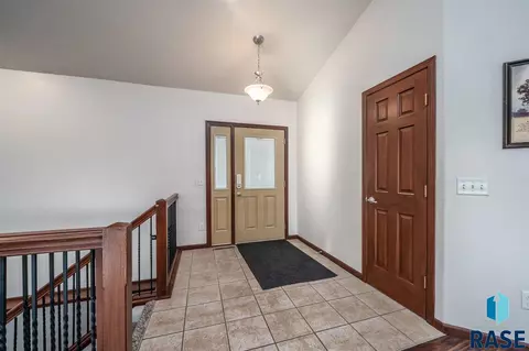 405 W 6th St, Tea, SD 57064 photo 9