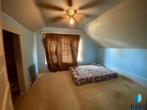 1912 S Miller St, Mitchell, SD 57301 photo 35