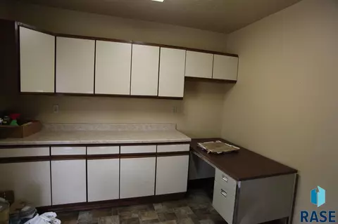 620 S Main St, Lennox, SD 57039 photo 18