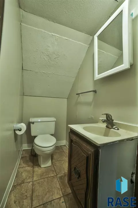 800 S Spring Ave, Sioux Falls, SD 57104 photo 16