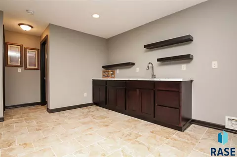 2231 E Stone Pointe Cir, Sioux Falls, SD 57108 photo 18