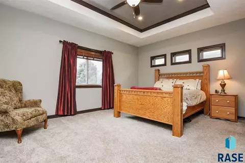2231 E Stone Pointe Cir, Sioux Falls, SD 57108 photo 10