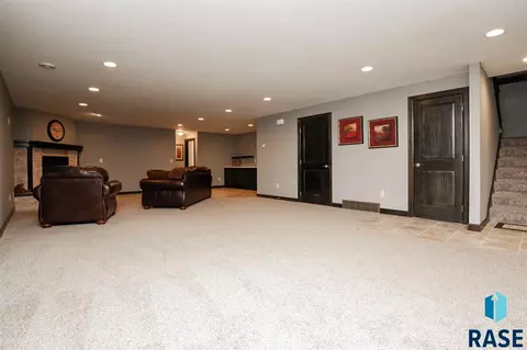 2231 E Stone Pointe Cir, Sioux Falls, SD 57108 photo 15