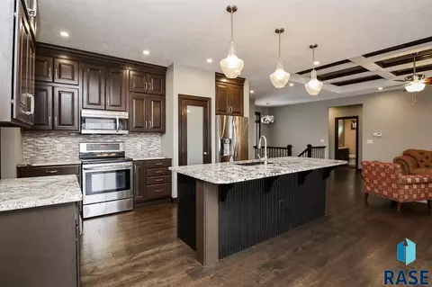 2231 E Stone Pointe Cir, Sioux Falls, SD 57108 photo 5