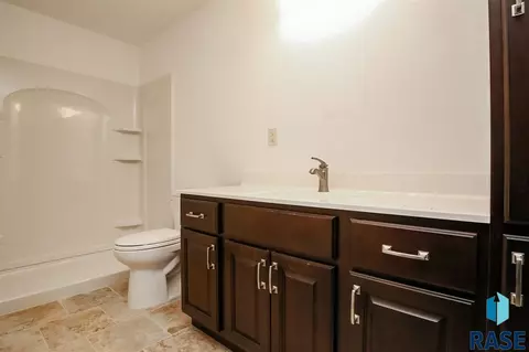 2231 E Stone Pointe Cir, Sioux Falls, SD 57108 photo 21