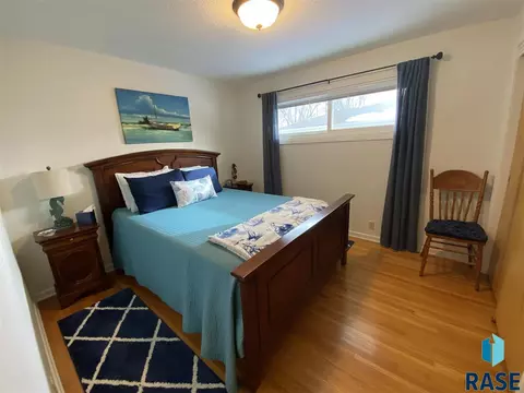 809 S Walnut St, Freeman, SD 57029 photo 20
