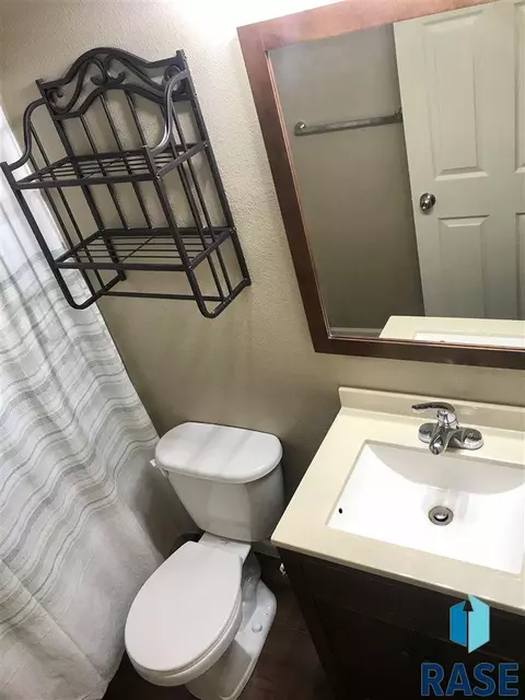 1304 E Austin St, Sioux Falls, SD 57103 photo 13