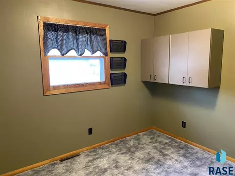 901 W Hanson Ave, Mitchell, SD 57301 photo 8