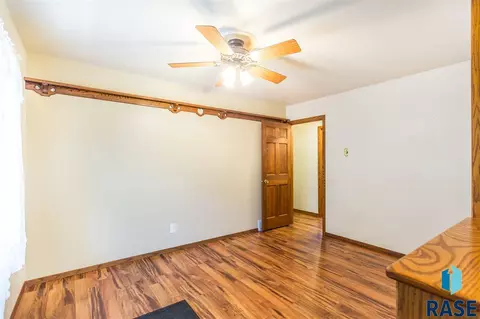 Undisclosed, Sioux Falls, SD 57103 photo 9