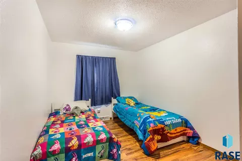 Undisclosed, Sioux Falls, SD 57103 photo 12