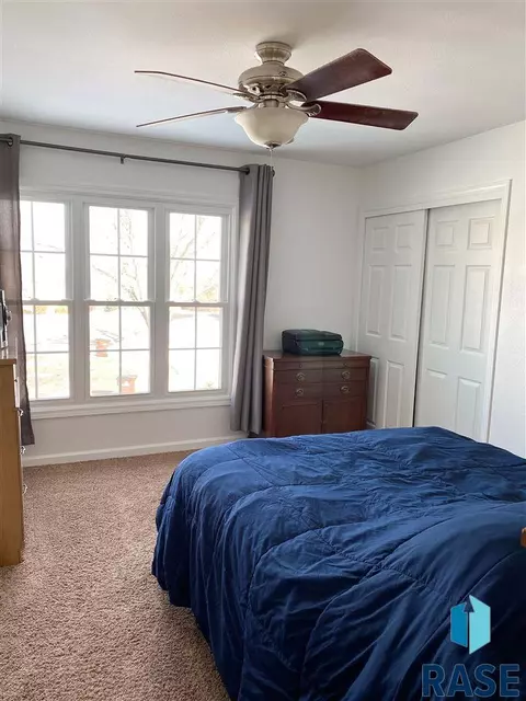 1010 Circle Dr, Mitchell, SD 57301 photo 25