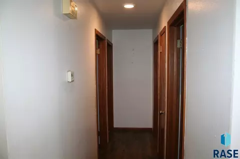 923 E 12th Ave, Mitchell, SD 57301 photo 20