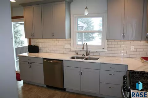 923 E 12th Ave, Mitchell, SD 57301 photo 19