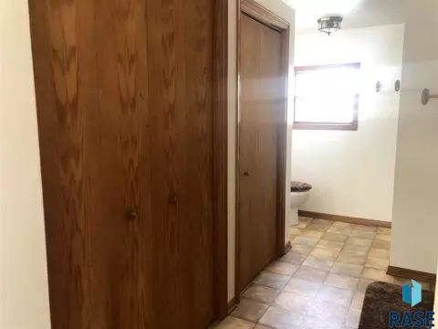 320 E 5th St, Bridgewater, SD 57319 photo 12