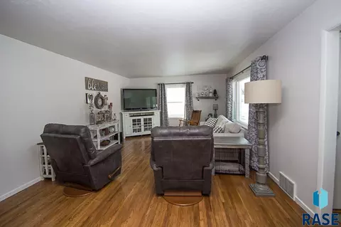 200 Iowa St, Centerville, SD 57014 photo 3