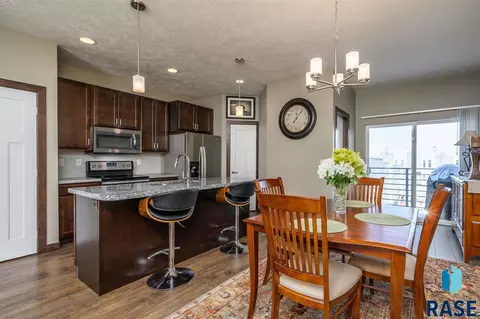 216 E 14th St, Sioux Falls, SD 57104 photo 5