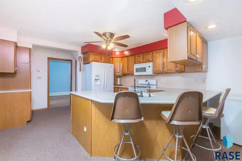 409 E 3rd St, Parker, SD 57053 photo 7