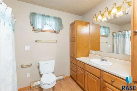 409 E 3rd St, Parker, SD 57053 photo 22