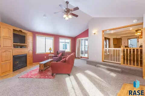 409 E 3rd St, Parker, SD 57053 photo 15