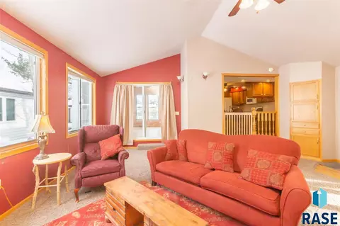 409 E 3rd St, Parker, SD 57053 photo 17