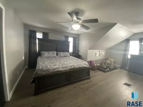 818 NW 3rd St, Madison, SD 57042 photo 24
