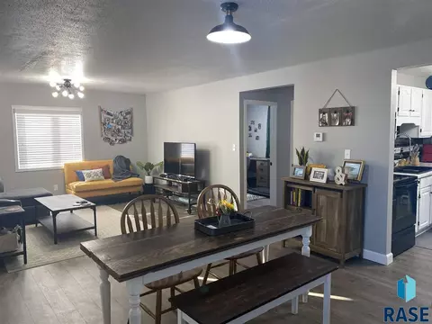 818 NW 3rd St, Madison, SD 57042 photo 13