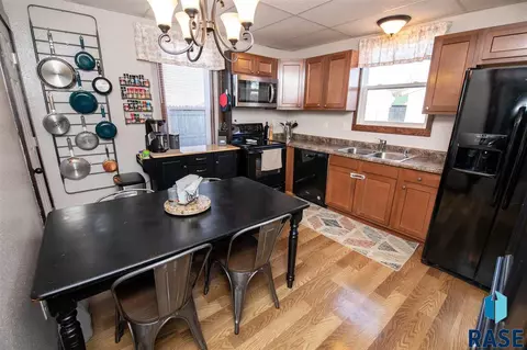212 E 3rd St, Worthing, SD 57077 photo 9
