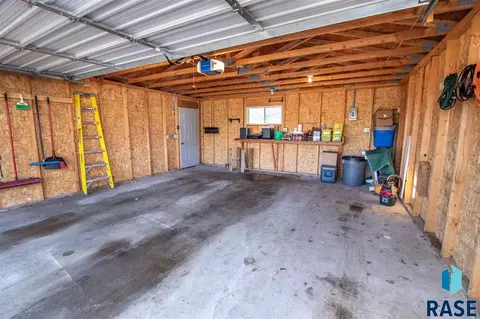 212 E 3rd St, Worthing, SD 57077 photo 5