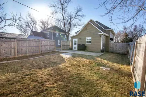 212 E 3rd St, Worthing, SD 57077 photo 3