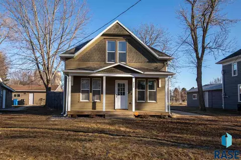 212 E 3rd St, Worthing, SD 57077 photo 1