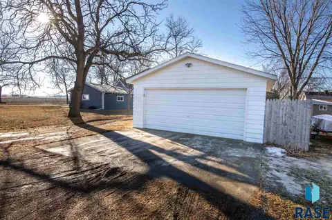 212 E 3rd St, Worthing, SD 57077 photo 6