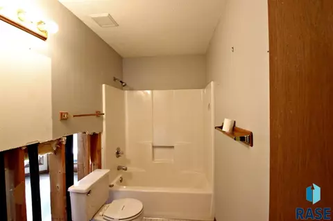 4509 E Oak St, Sioux Falls, SD 57103 photo 10