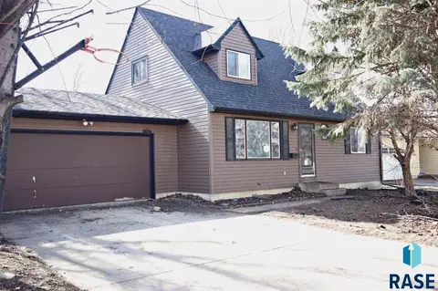 4509 E Oak St, Sioux Falls, SD 57103 photo 2