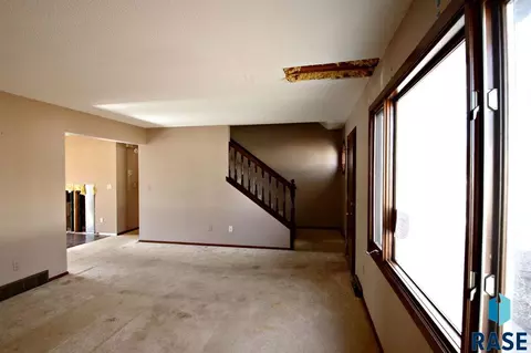 4509 E Oak St, Sioux Falls, SD 57103 photo 5