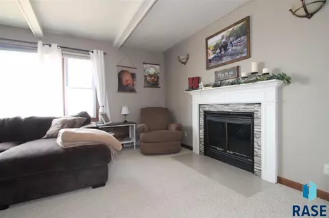 25403 402nd Ave, Mitchell, SD 57301 photo 8
