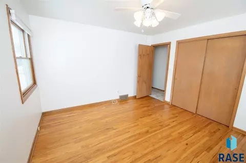 1108 E Beechnut St, Brandon, SD 57005 photo 13