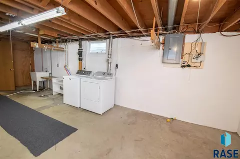 1108 E Beechnut St, Brandon, SD 57005 photo 19