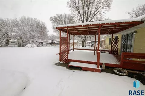 1108 E Beechnut St, Brandon, SD 57005 photo 22