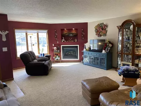 516 S Anderson St, Mitchell, SD 57301 photo 8