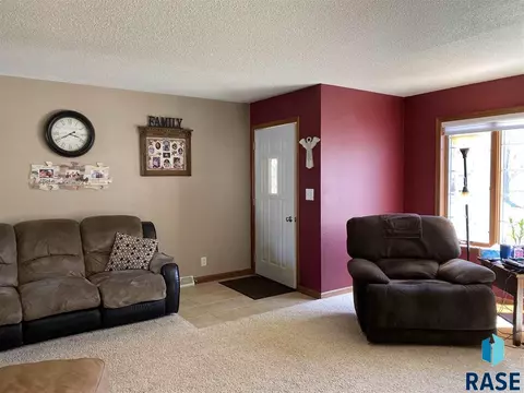 516 S Anderson St, Mitchell, SD 57301 photo 11
