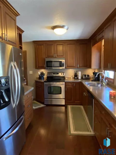 516 S Anderson St, Mitchell, SD 57301 photo 13