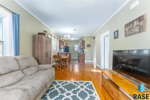 1324 E 22nd St, Sioux Falls, SD 57105 photo 9