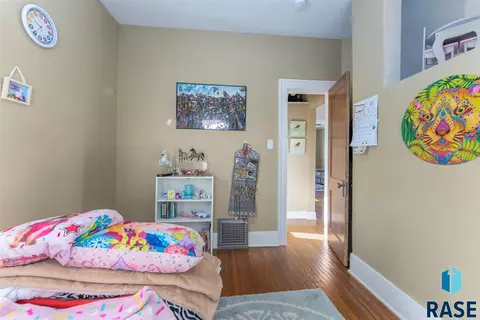 1324 E 22nd St, Sioux Falls, SD 57105 photo 13