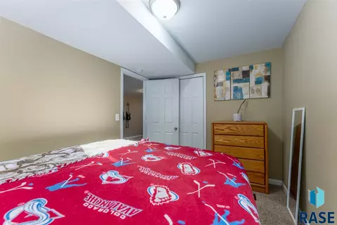 1324 E 22nd St, Sioux Falls, SD 57105 photo 20