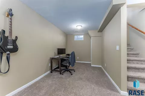 1324 E 22nd St, Sioux Falls, SD 57105 photo 15