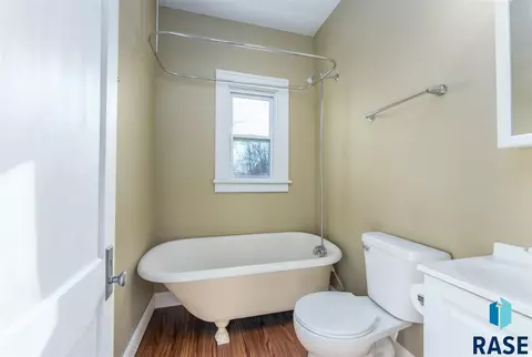 1324 E 22nd St, Sioux Falls, SD 57105 photo 14
